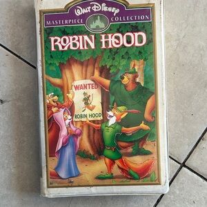 Disney Robin Hood Masterpiece Collection VHS - Green and Red